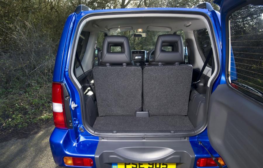  Suzuki Jimny SZ4 2011 года  (фото 5 из 15)